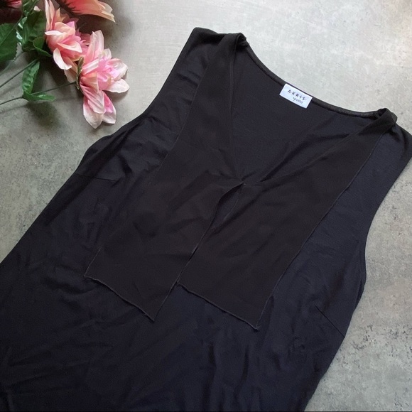 AKRIS Punto Knit V-neck Blouse with Silk Tie Ruffle Detailing - Picture 6 of 7